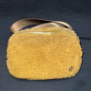 Lululemon crossbody purse